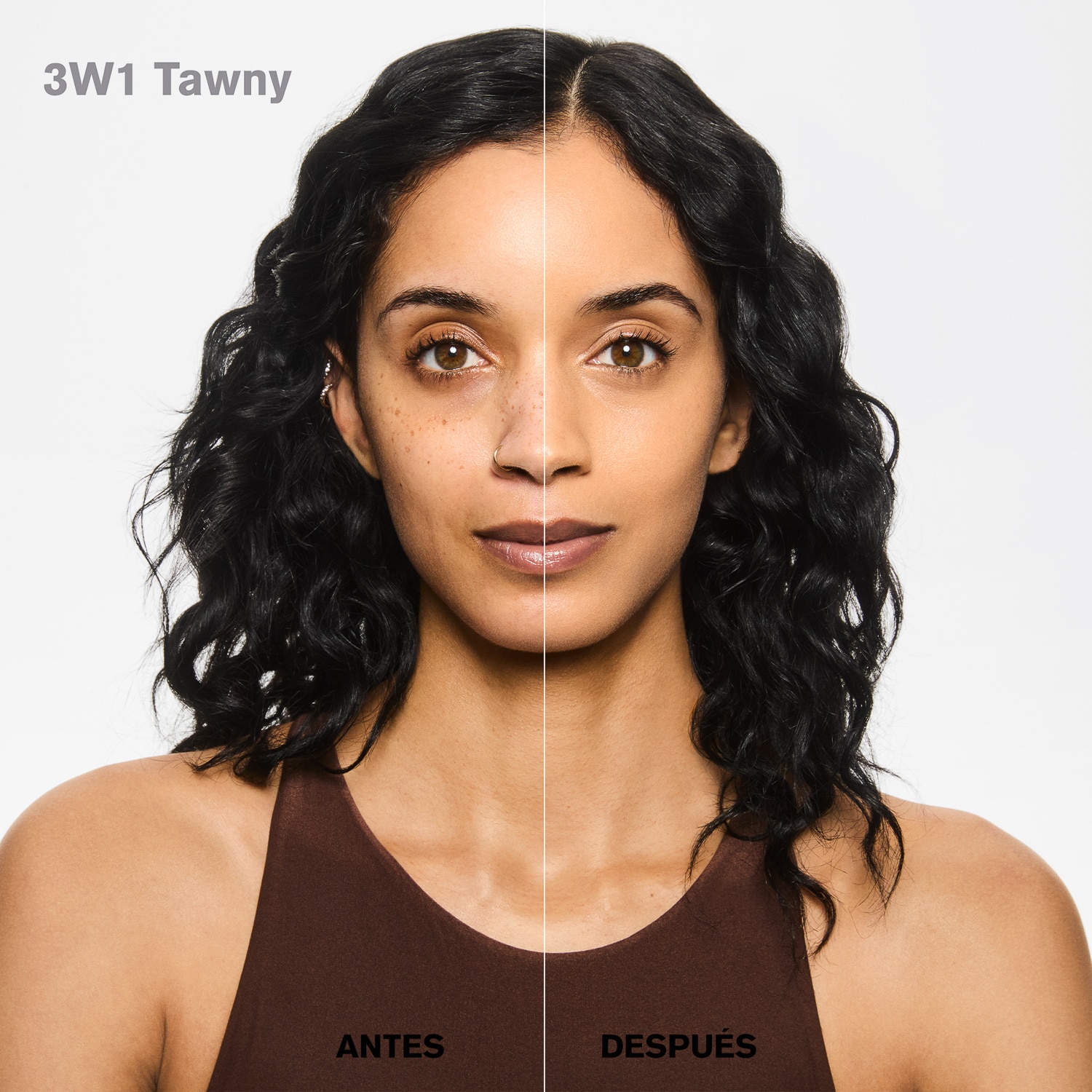 DOUBLE WEAR STAY-IN-PLACE MAKEUP (BASE DE MAQUILLAJE)